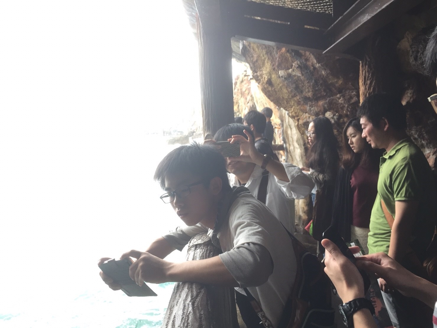 三段壁洞窟の様子