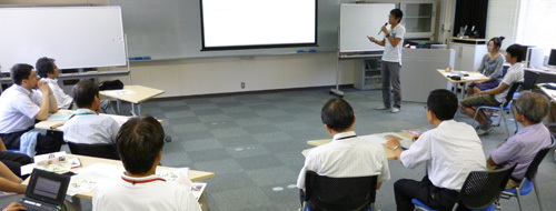 fdsdseminar_110630.jpg