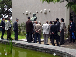 20120513小溝初代校長胸像