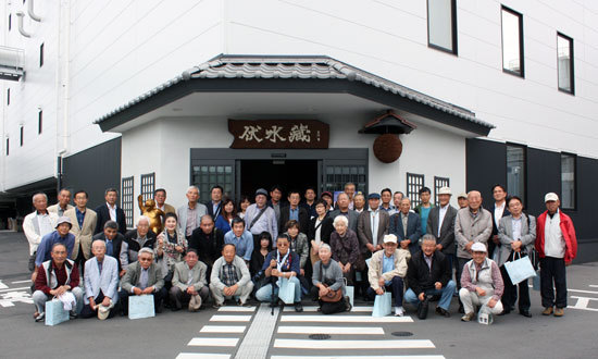 2017年見学会報告記念写真の様子