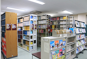 学生が利用できる書庫