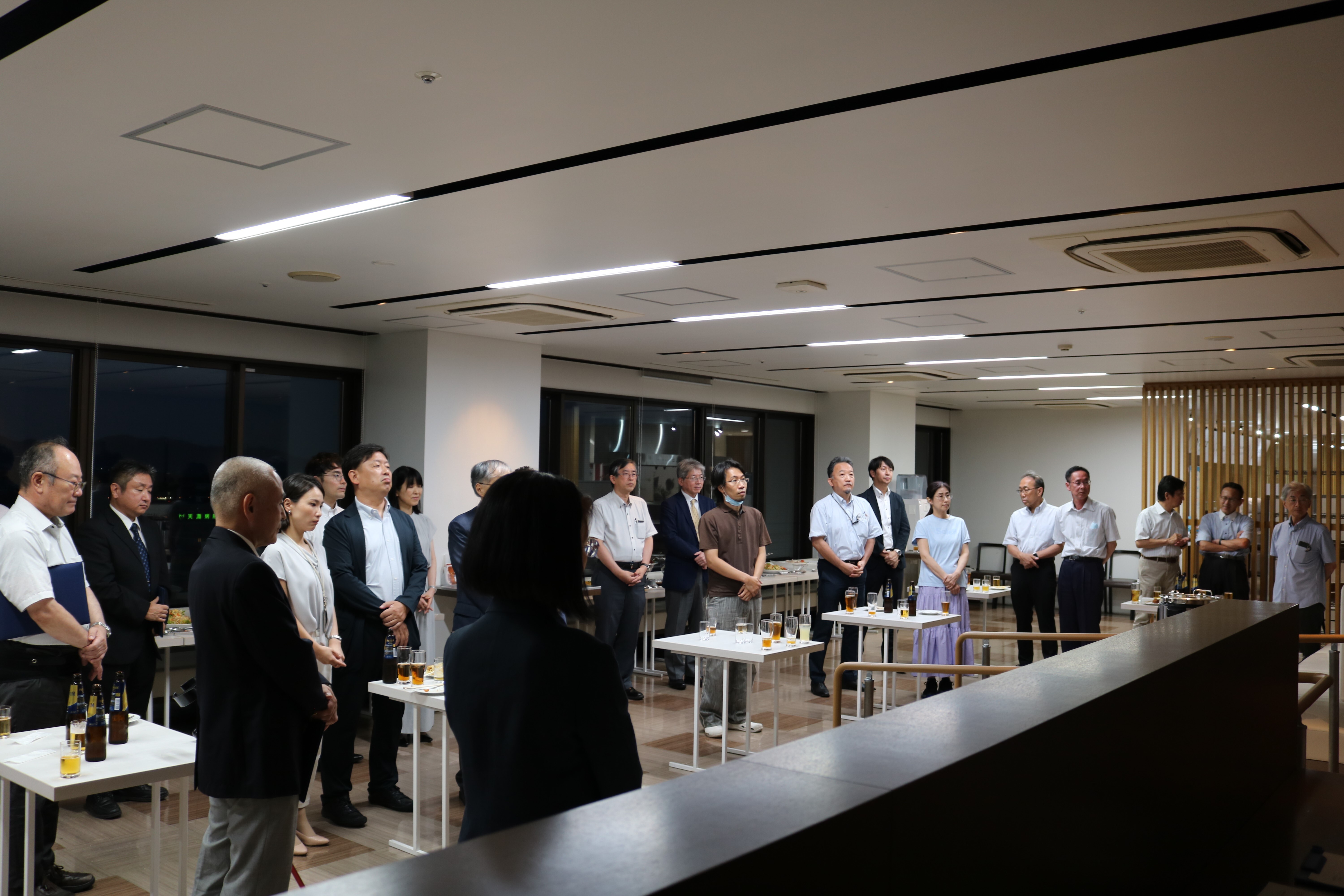 懇親会.jpg