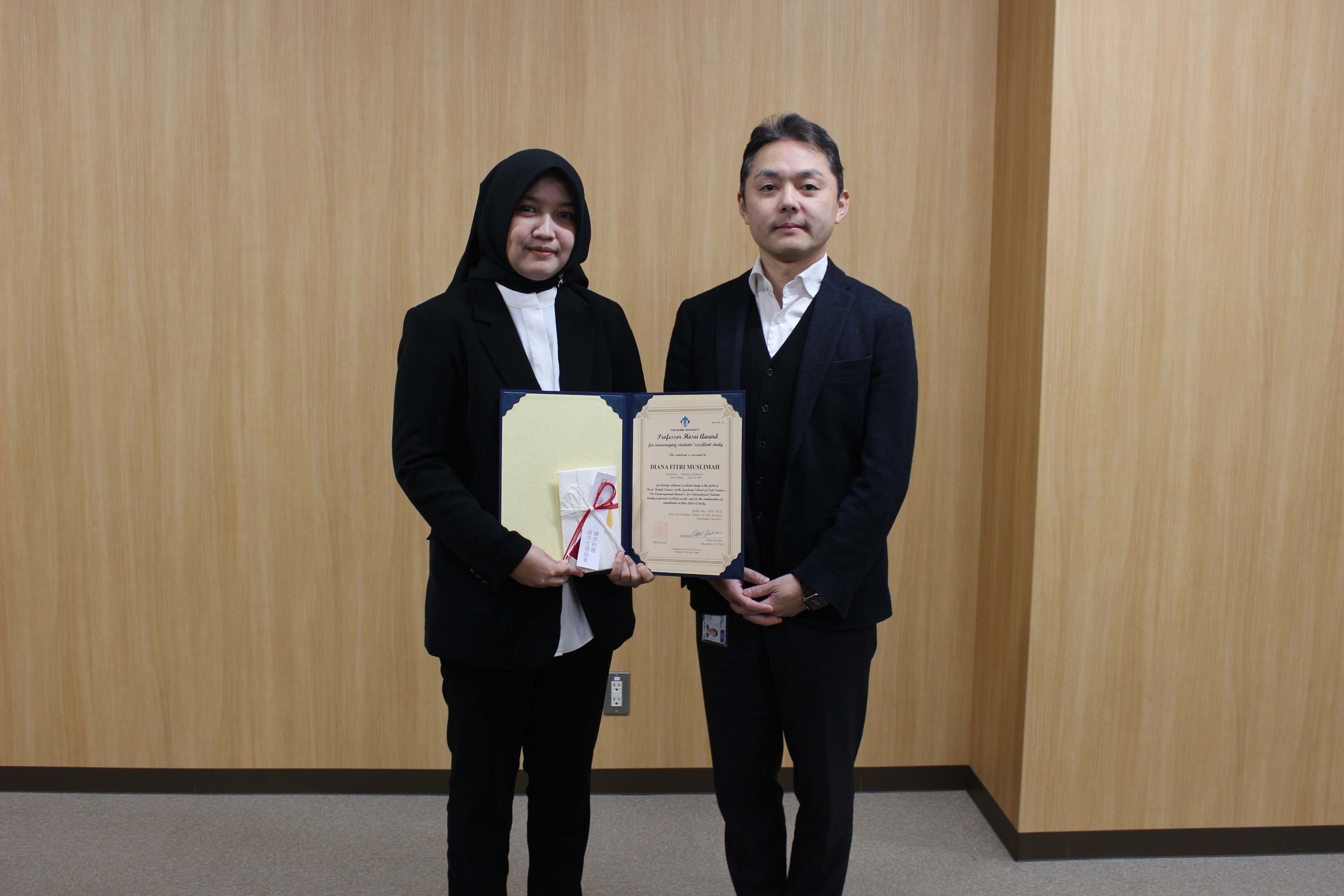 細井留学生奨励賞2.jpg