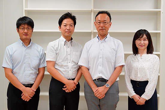 薬剤師の資格をいかし、多彩なフィールドで輝く自分をイメージできる入門的授業