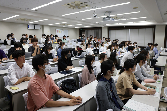abe01.jpg