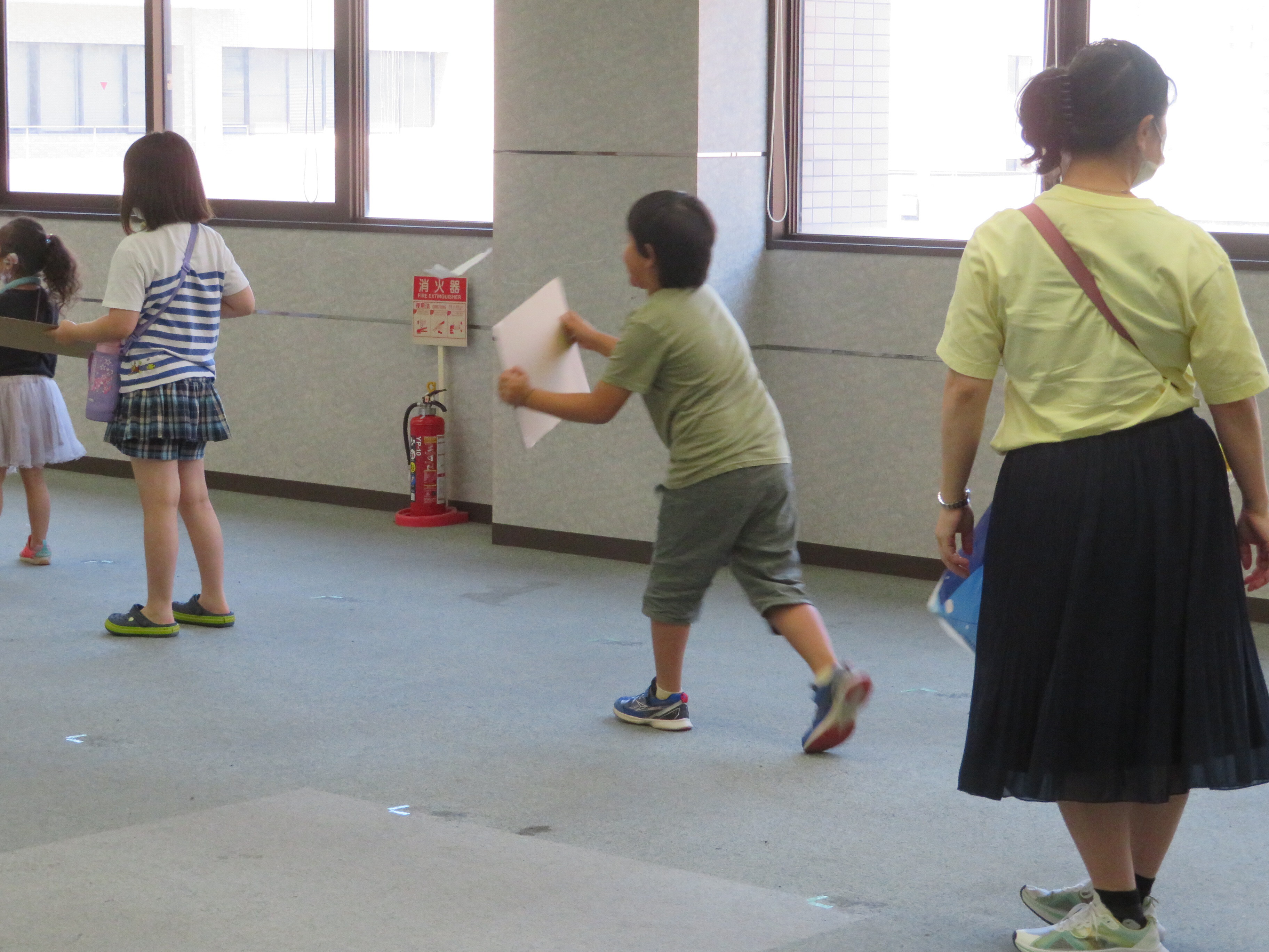Let's enjoy air surfing ~ building and flying a walk-along glider ~