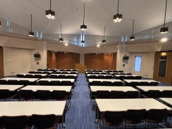 工業会館2Fメモリアルホール002