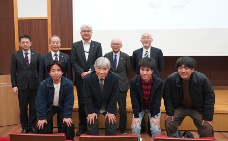 佐川氏と質問をした学生