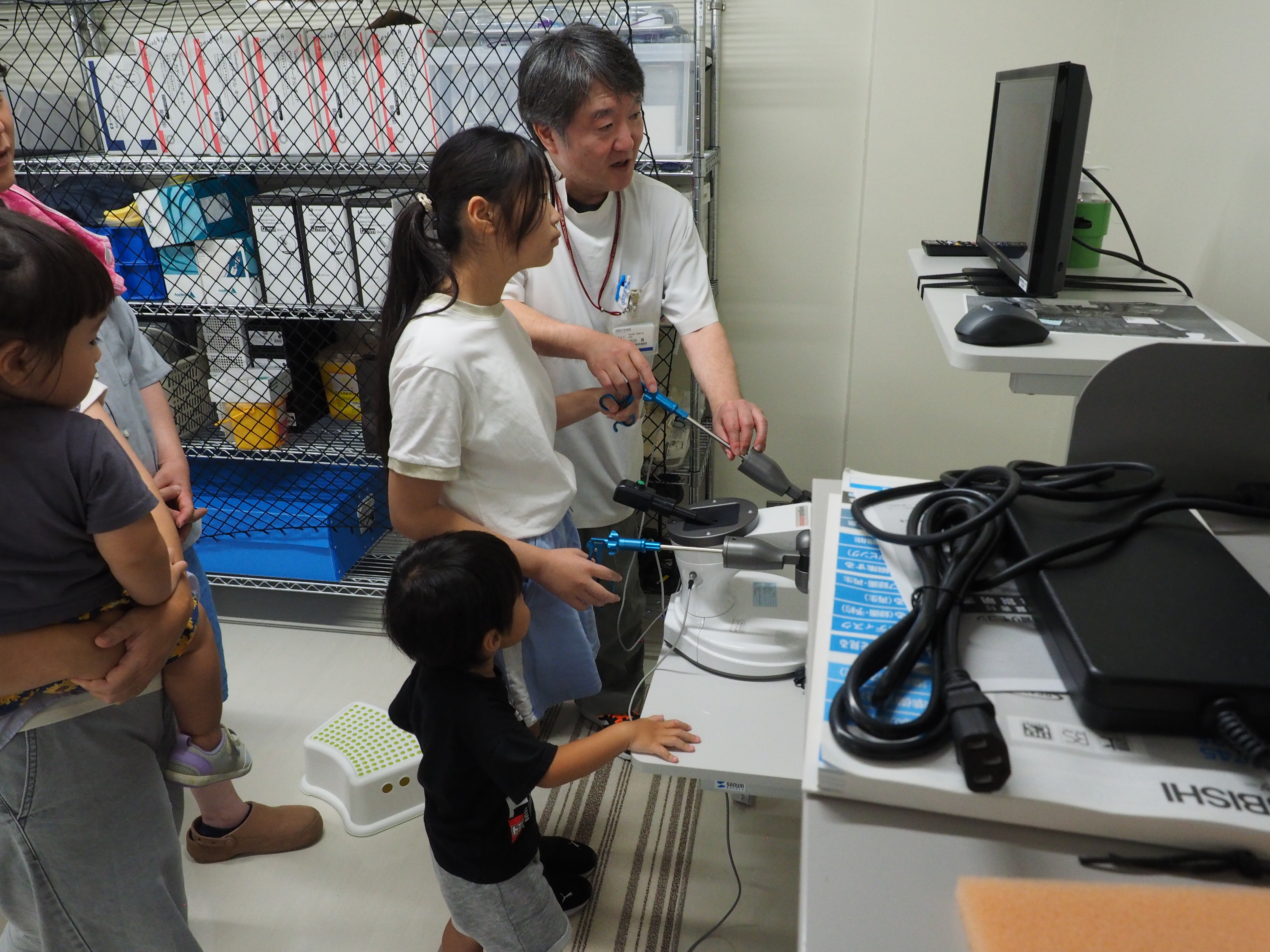 08_腹腔鏡実演見学ブース.JPG